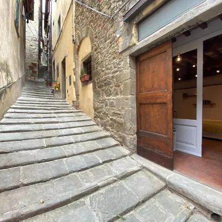 La E Bella Cortona