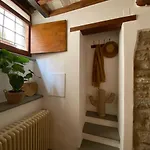 La E Bella Cortona